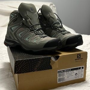 Salomon X Ultra 3 Mid GTX W size 6 hiking boot